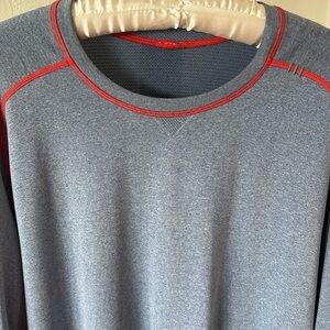 Men’s Lululemon performance top